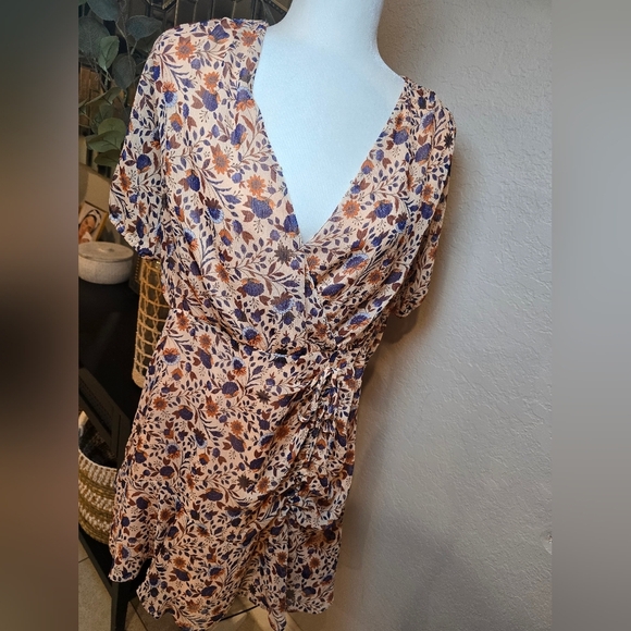 Loft Floral Side Ruched Flare Mini Dress - Picture 9 of 11